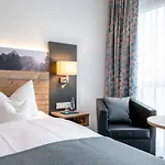 Avalon 4*