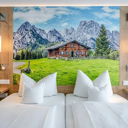 Hotel Avalon 4*