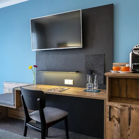 Avalon Hotel 4*