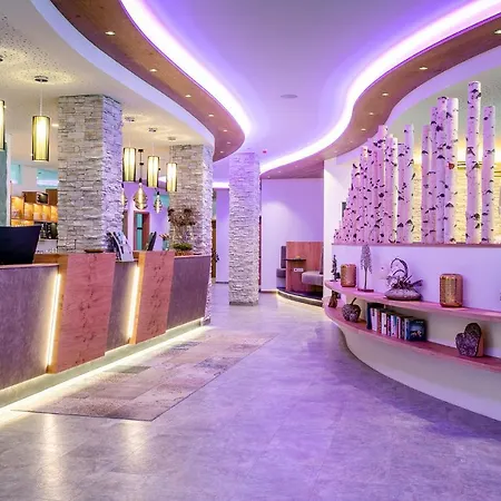 Avalon 4*